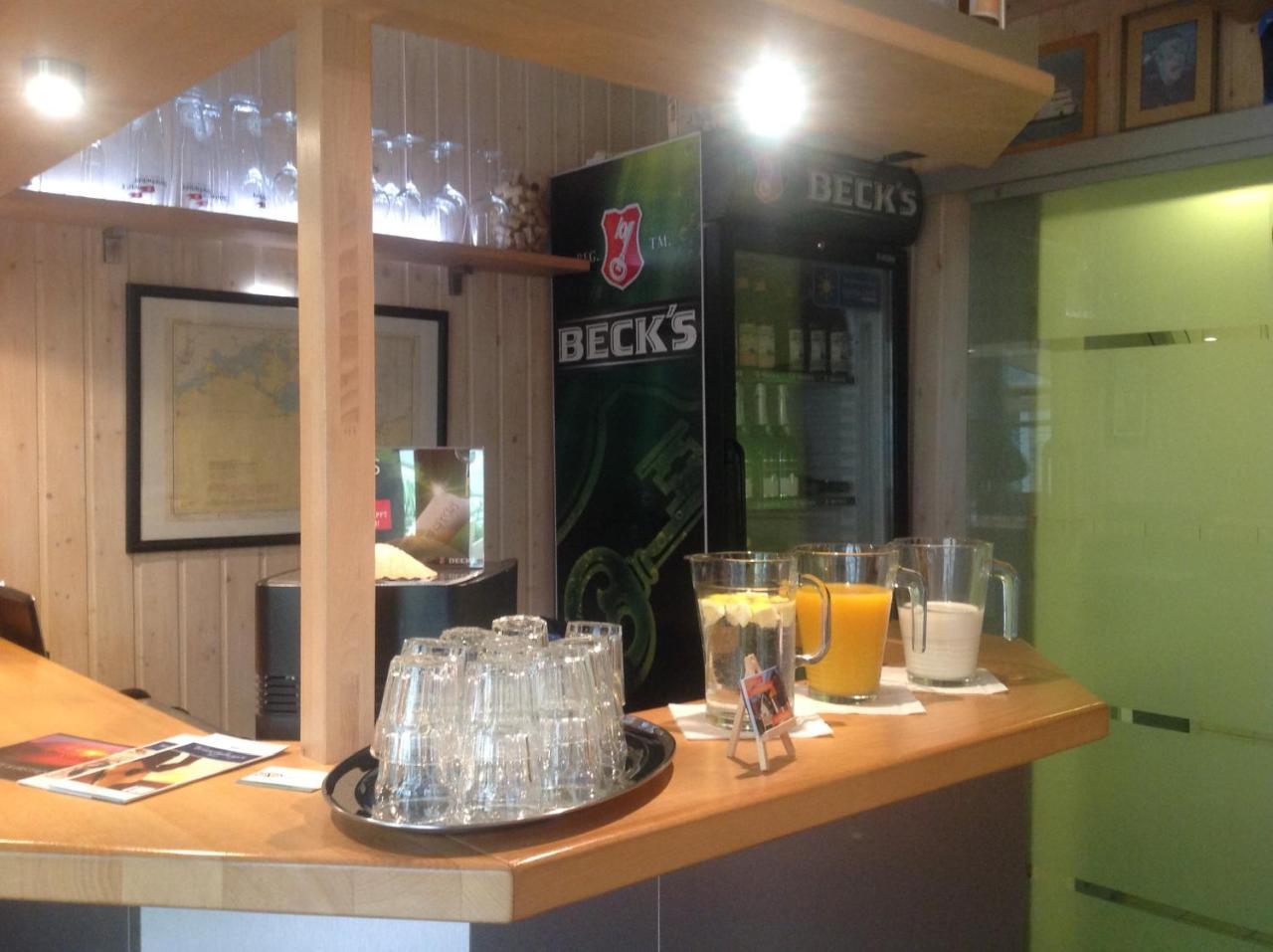 Haus Stoertebeker Appartements - Hotel Garni, Seebad 루브민 외부 사진