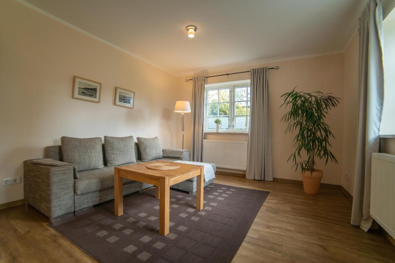 Haus Stoertebeker Appartements - Hotel Garni, Seebad 루브민 외부 사진