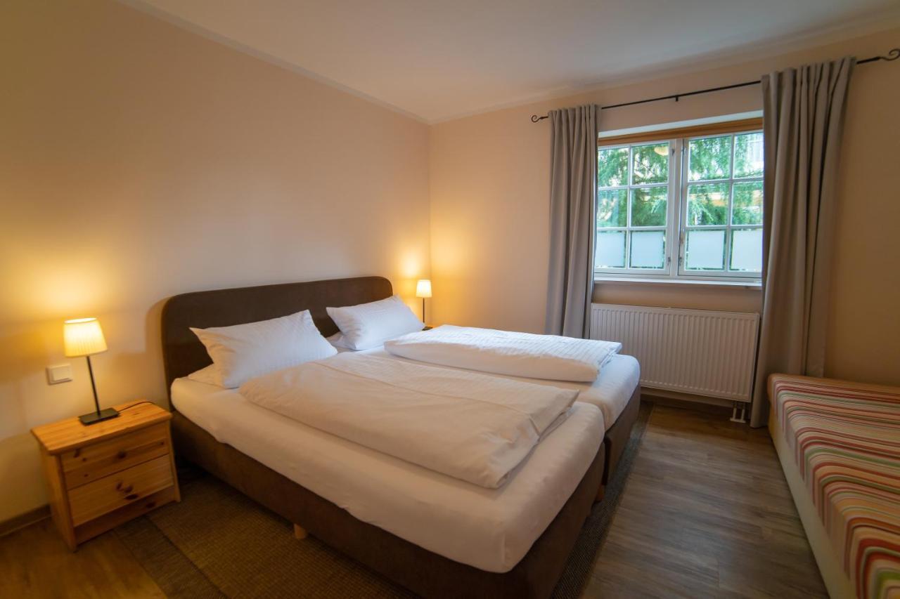 Haus Stoertebeker Appartements - Hotel Garni, Seebad 루브민 외부 사진