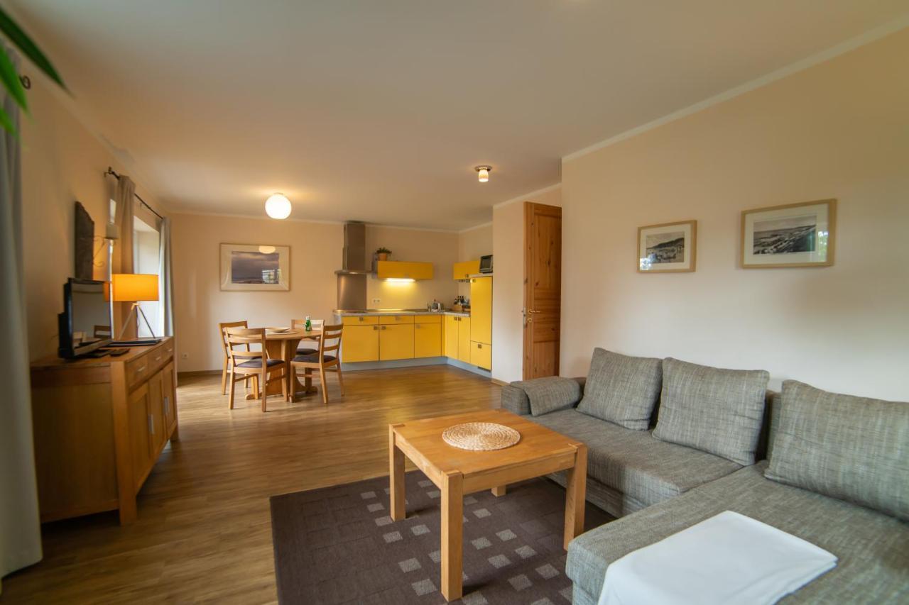 Haus Stoertebeker Appartements - Hotel Garni, Seebad 루브민 외부 사진