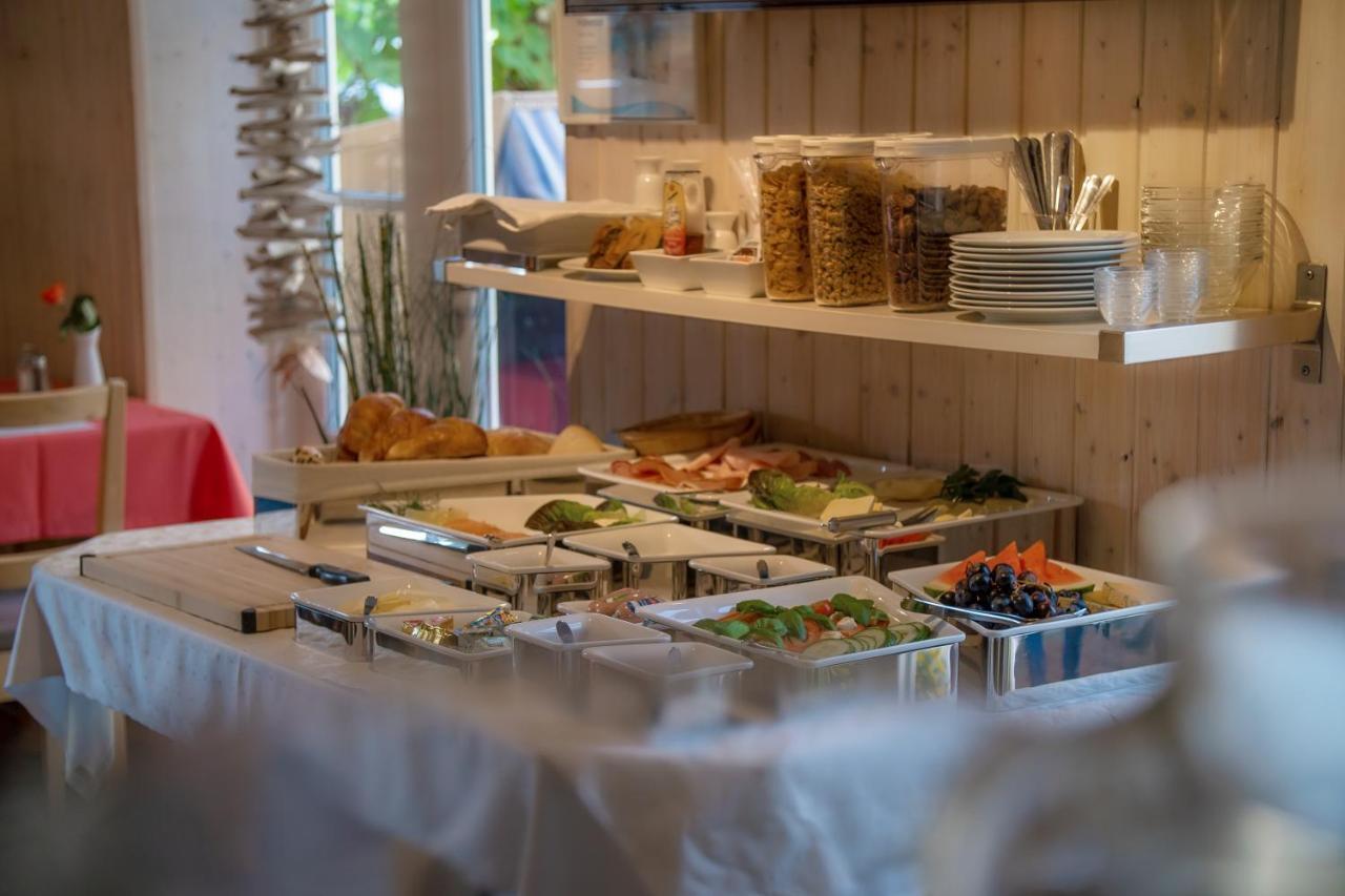 Haus Stoertebeker Appartements - Hotel Garni, Seebad 루브민 외부 사진