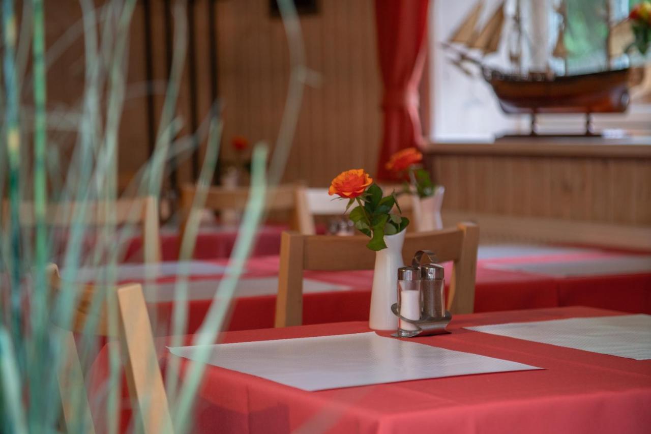 Haus Stoertebeker Appartements - Hotel Garni, Seebad 루브민 외부 사진