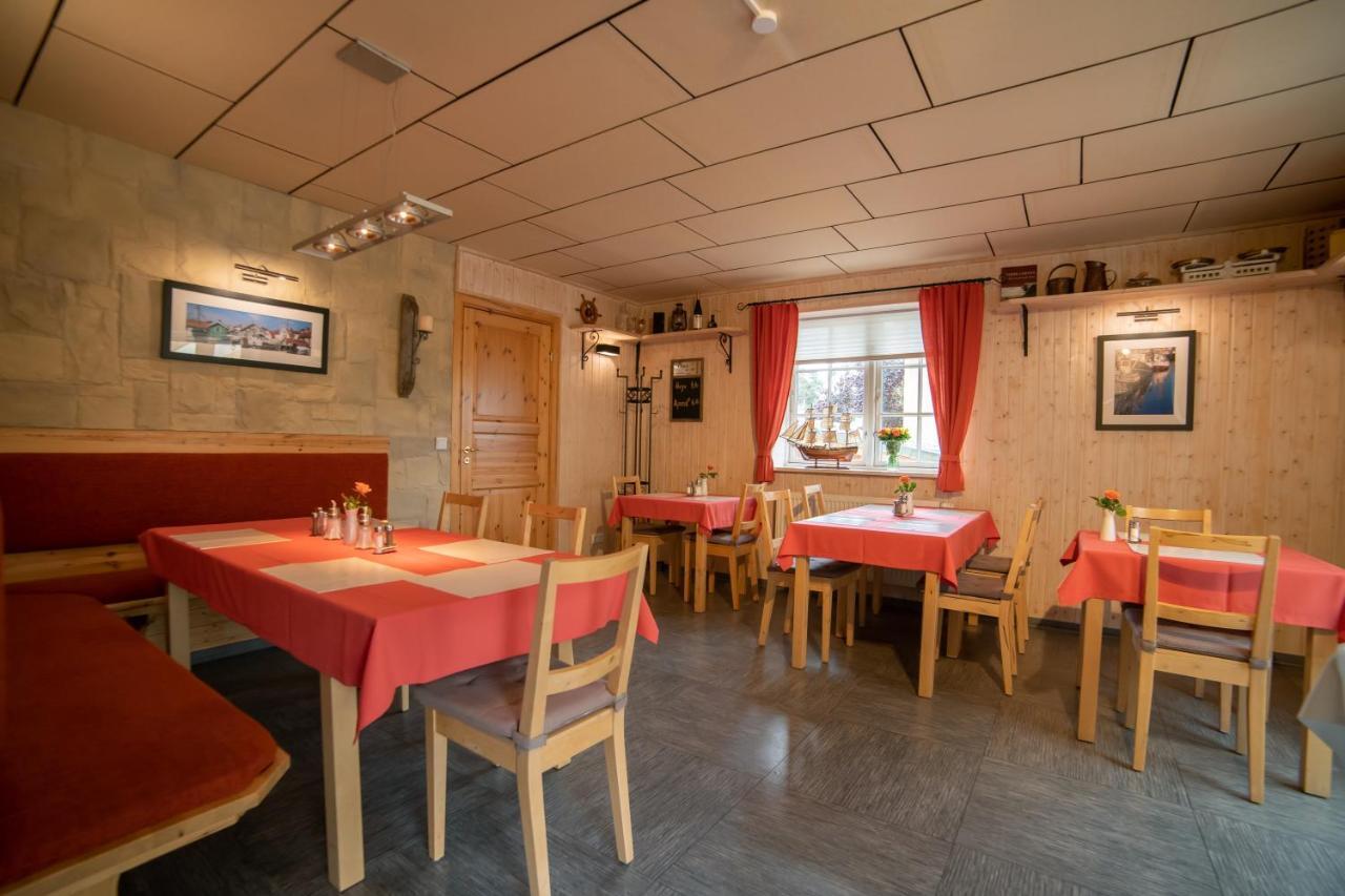 Haus Stoertebeker Appartements - Hotel Garni, Seebad 루브민 외부 사진